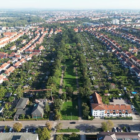 Fewo Am Park - 4P, Boxspringbett, Balkon, Smarttv, Gesundbrunnen, Familienfreundlich Halle  Zewnętrze zdjęcie